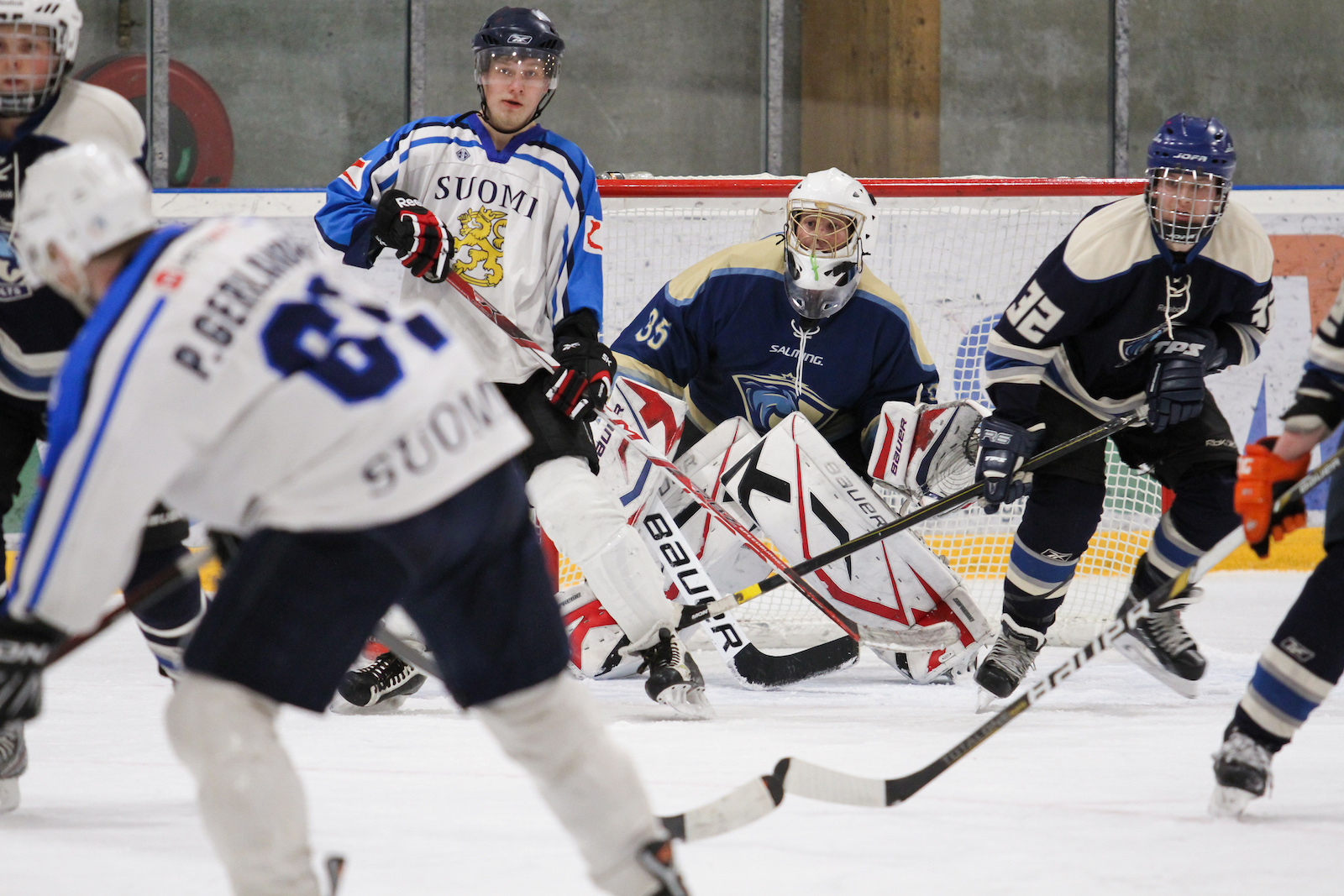 Using Fast Shutter Speeds to Photograph Hockey