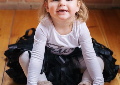 Family portrait photos at the Gibson Centre in Alliston, Ontario by Frank Myrland Photography