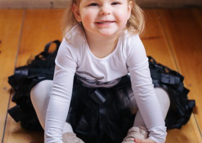 Family portrait photos at the Gibson Centre in Alliston, Ontario by Frank Myrland Photography