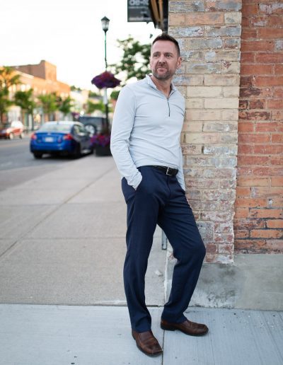 Outdoor Portrait Photography in Alliston, Ontario by Frank Myrland Photograhy