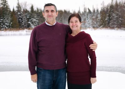 Winter Family Portrait Photo Session in Orangeville by Frank Myrland Photography