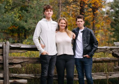 Autumn Family Photoshoot in Orangeville by Frank Myrland Photography