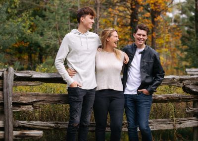 Autumn Family Photoshoot in Orangeville by Frank Myrland Photography