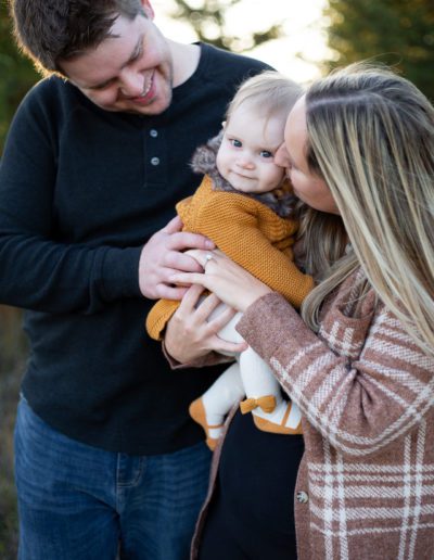 Autumn family photo session at Island Lake Trail in Orangeville by Frank Myrland Photography
