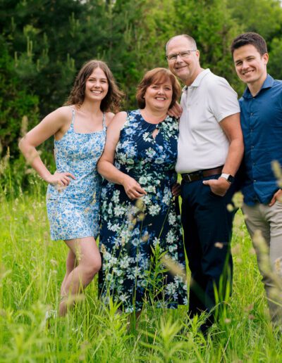 Orangeville family portrait photoshoot at Island Lake Conservation Area by Frank Myrland Photography